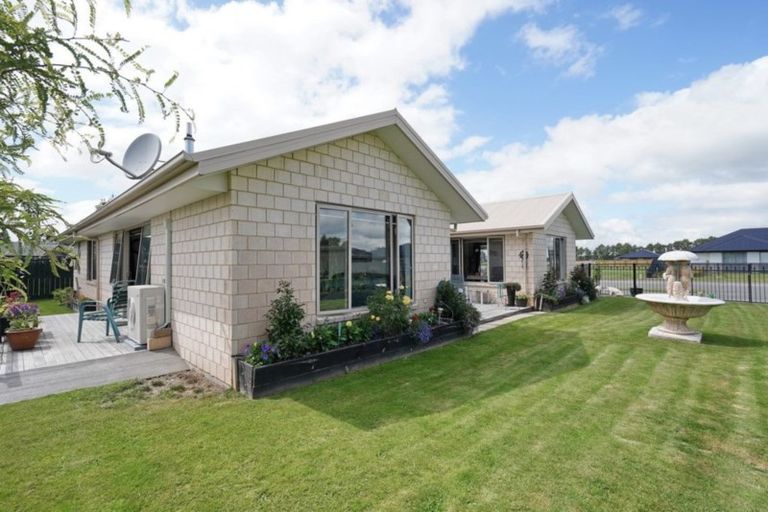 Photo of property in 21 Newbrook Terrace, Darfield, 7510