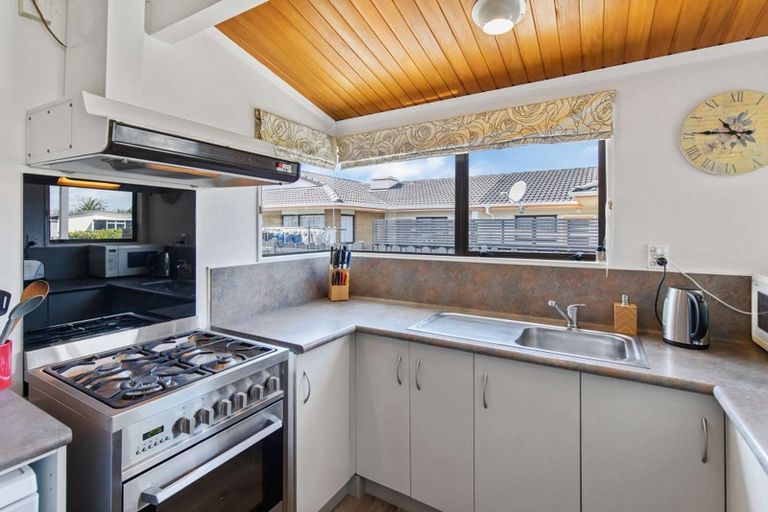 Photo of property in 63 Gloucester Road, Mount Maunganui, 3116