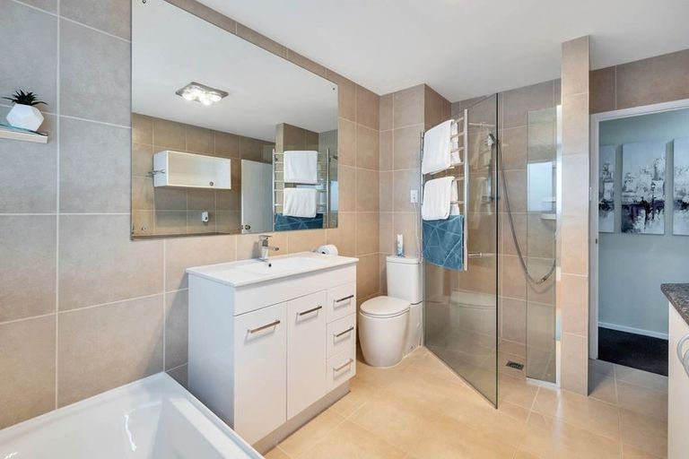 Photo of property in 40 Cranston Street, Torbay, Auckland, 0632