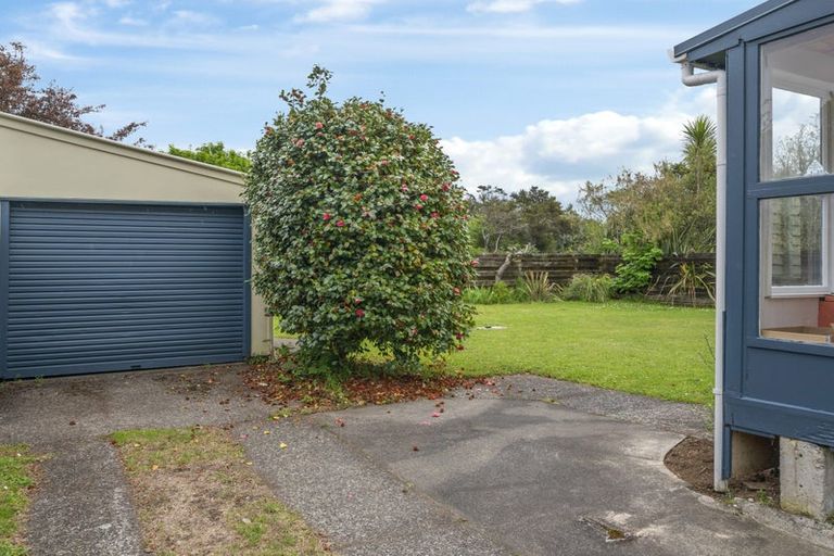 Photo of property in 18 Runuku Grove, Turangi, 3334