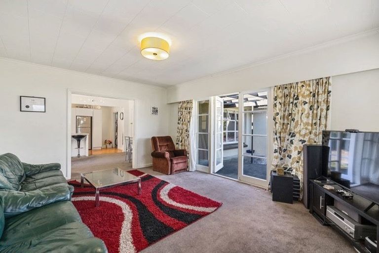 Photo of property in 10 Manuka Street, Mairehau, Christchurch, 8013