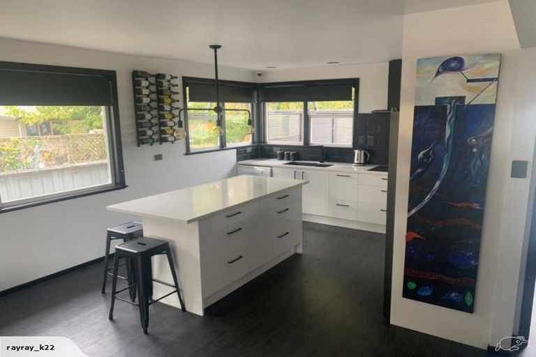 Photo of property in 215 Sandwich Road, St Andrews, Hamilton, 3200