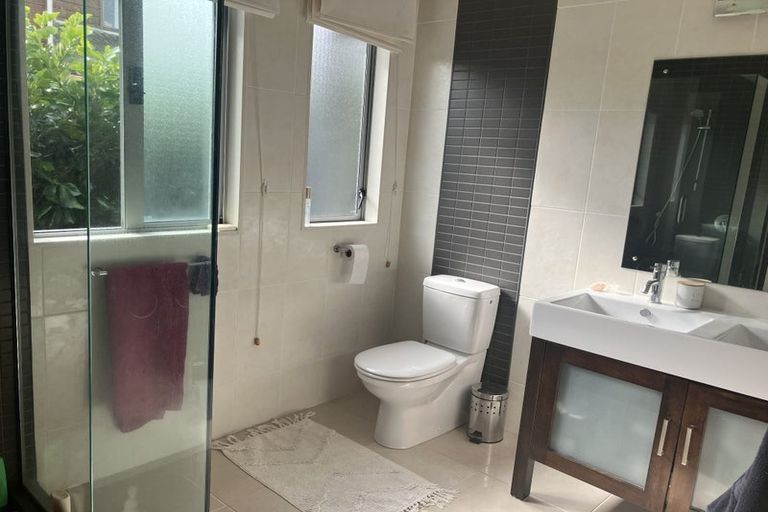 Photo of property in 34 Beach Road, Castor Bay, Auckland, 0620