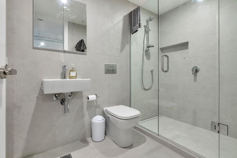 Photo of property in 17g Albert Street, Palmerston North, 4414