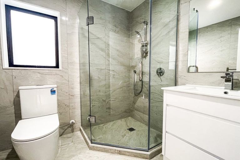 Photo of property in 15a Parkinson Avenue, Wesley, Auckland, 1041