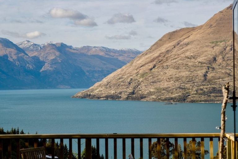 Photo of property in 56b Dart Place, Fernhill, Queenstown, 9300