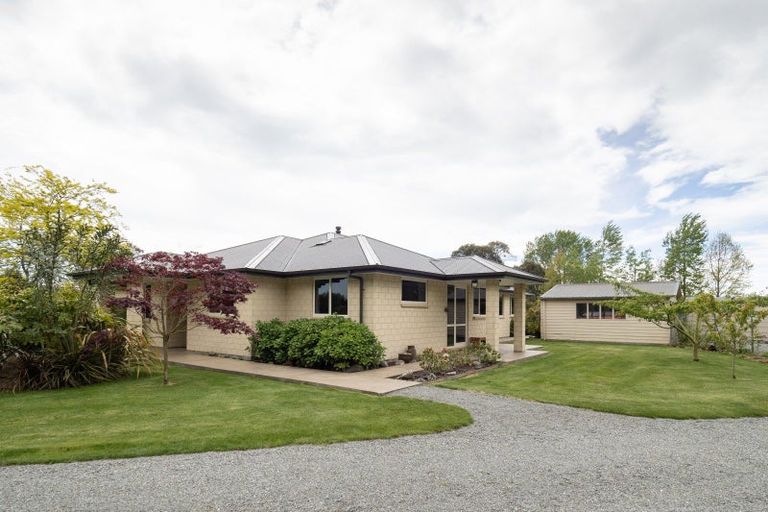 Photo of property in 128 Johnstone Street, Tinwald, Ashburton, 7774