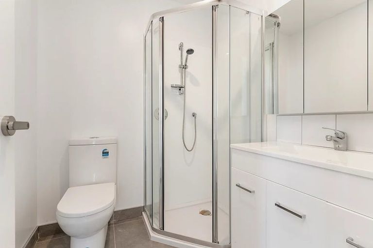 Photo of property in 102/28a Eileen Newey Place, Henderson, Auckland, 0612