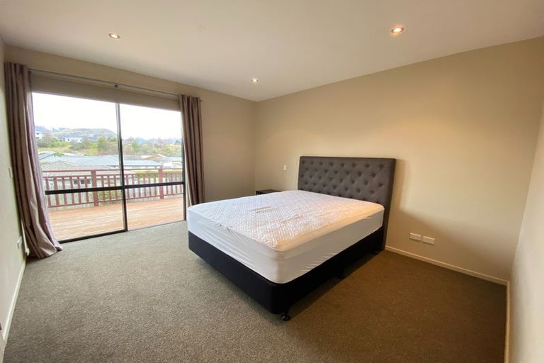 Photo of property in 42 Rere Road, Lake Hayes, Queenstown, 9304