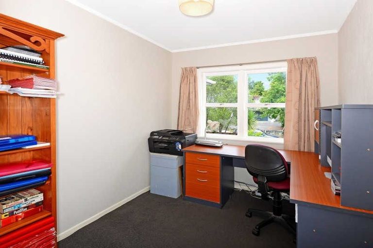 Photo of property in 56 Saffron Street, Birkdale, Auckland, 0626