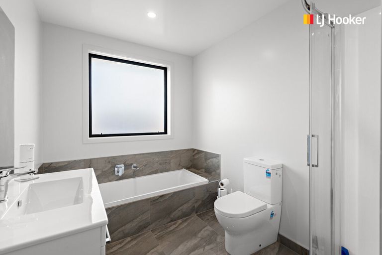 Photo of property in 46 Silver Springs Boulevard, Mosgiel, 9024