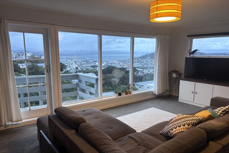 Photo of property in 24b Connaught Terrace, Brooklyn, Wellington, 6021