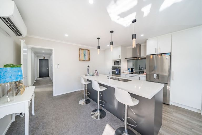 Photo of property in 16 Pattullo Crescent, Wallaceville, Upper Hutt, 5018