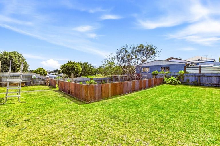 Photo of property in 25 Ruapehu Street, Castlecliff, Whanganui, 4501