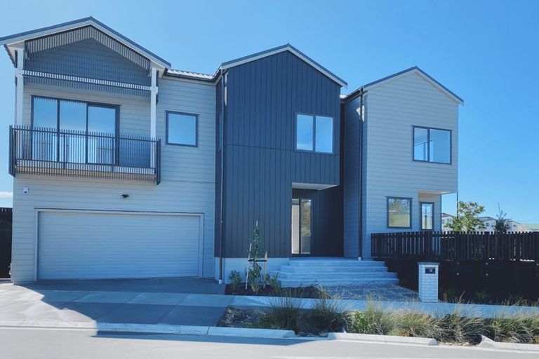 Photo of property in 10 Awamarino Way, Westgate, Auckland, 0614