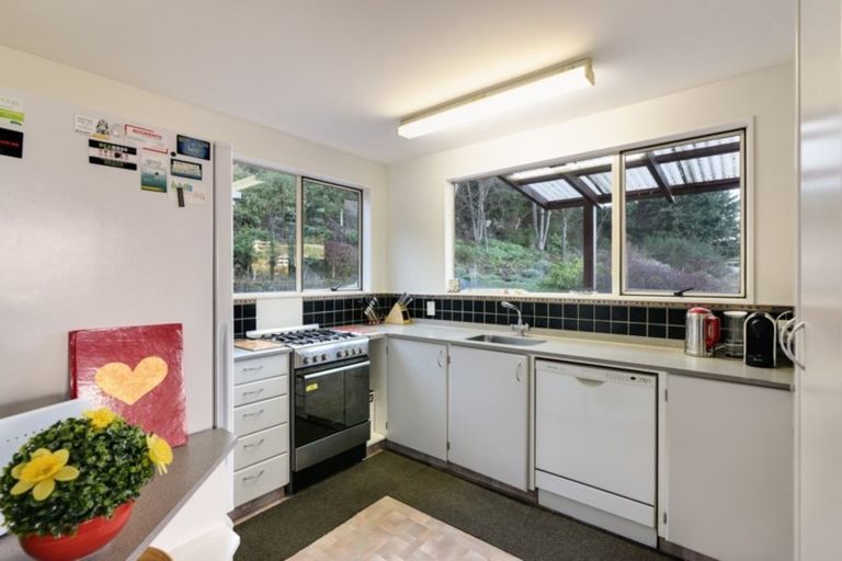 Photo of property in 15b Wye Place, Fernhill, Queenstown, 9300