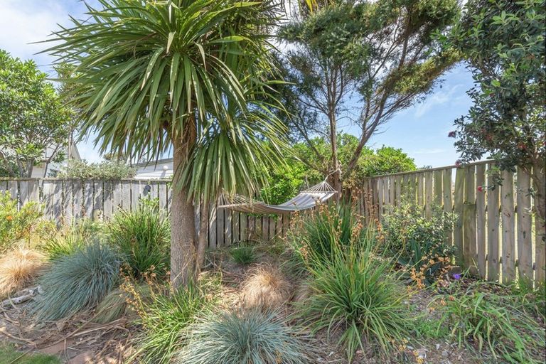 Photo of property in 3 Aranui Avenue, Waitarere Beach, Levin, 5510