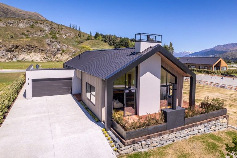 Photo of property in Kawarau Heights, 75 Kawarau Heights Boulevard, Lake Hayes, Queenstown, 9304