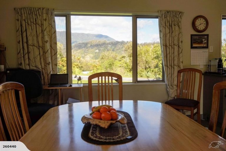 Photo of property in 264 Umere Road, Karamea, 7893