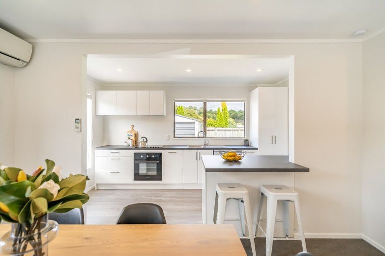 Photo of property in 4 Igloo Place, Red Hill, Papakura, 2110