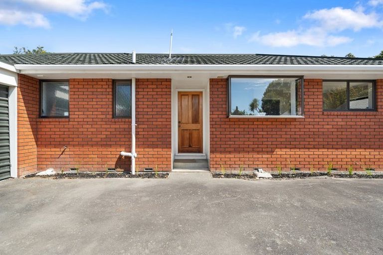 Photo of property in 2/52 Truman Road, Bryndwr, Christchurch, 8053