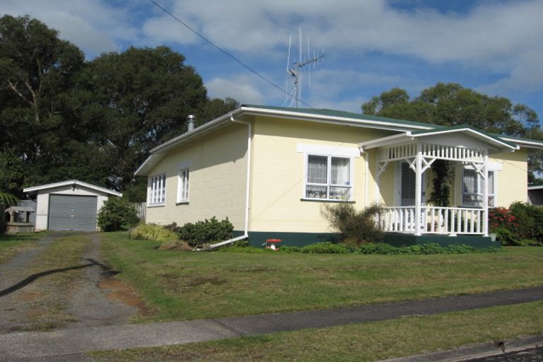 Photo of property in 8 County Place, Tirau, 3410