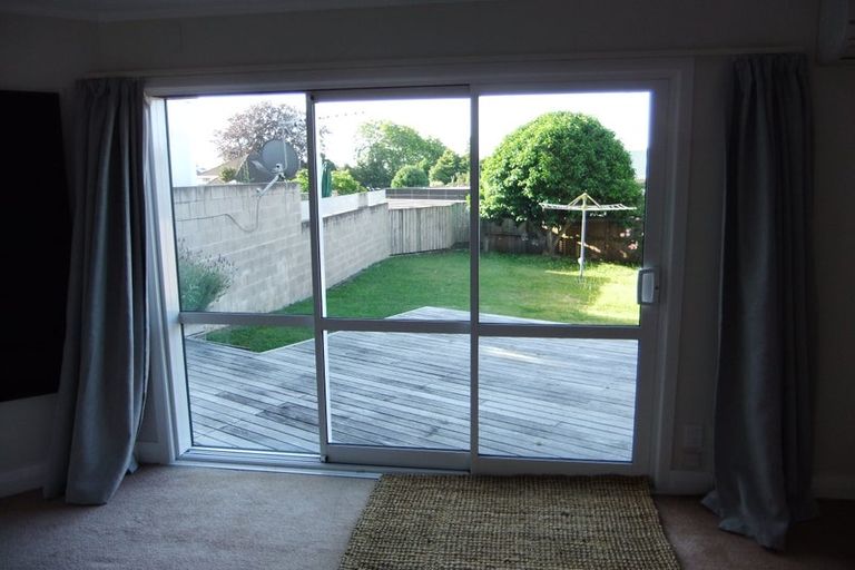 Photo of property in 32 Lake Crescent, Hamilton Lake, Hamilton, 3204