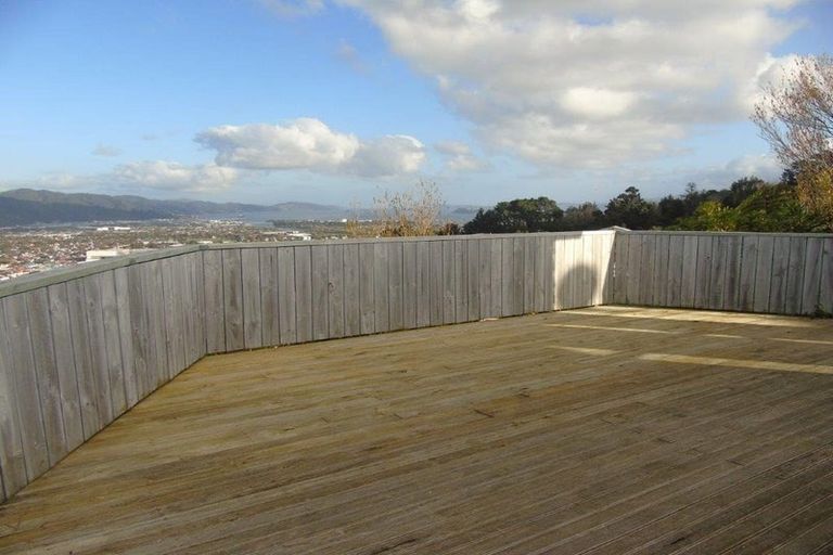 Photo of property in 2/12 Kekeno Grove, Tirohanga, Lower Hutt, 5010