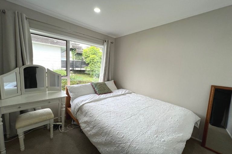 Photo of property in 1/18 Simon Ellice Drive, Bayview, Auckland, 0629