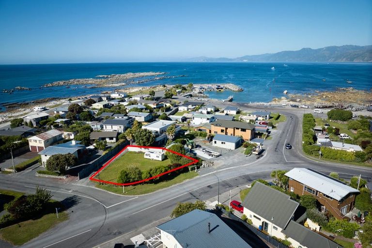 Photo of property in 142 South Bay Parade, South Bay, Kaikoura, 7300