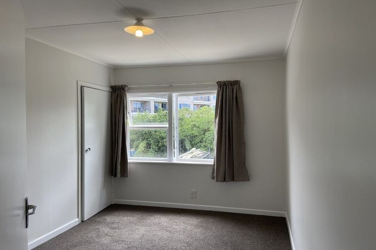 Photo of property in 28 Bracken Street, Petone, Lower Hutt, 5012