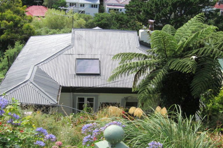 Photo of property in 11 Hadfield Terrace, Kelburn, Wellington, 6012