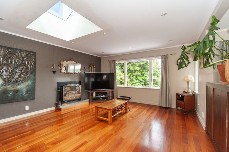 Photo of property in 49 Nevay Road, Miramar, Wellington, 6022