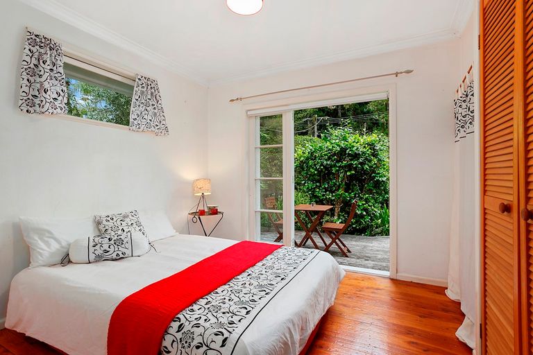 Photo of property in 97 Waima Crescent, Titirangi, Auckland, 0604