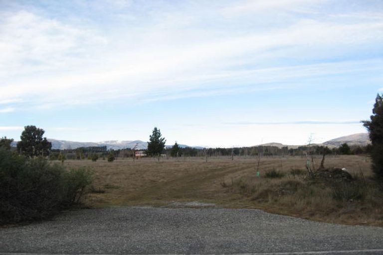 Photo of property in 41 Riverbank Road, Wanaka, 9382