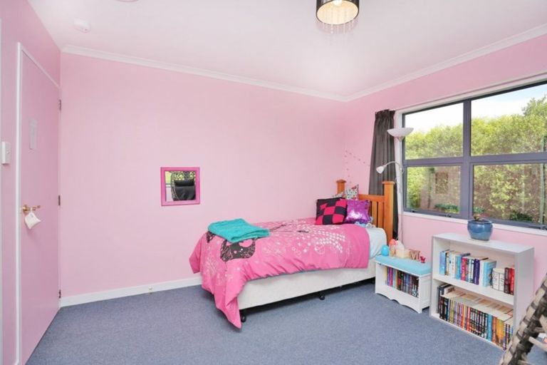 Photo of property in 34 Raeburn Avenue, Otatara, Invercargill, 9879