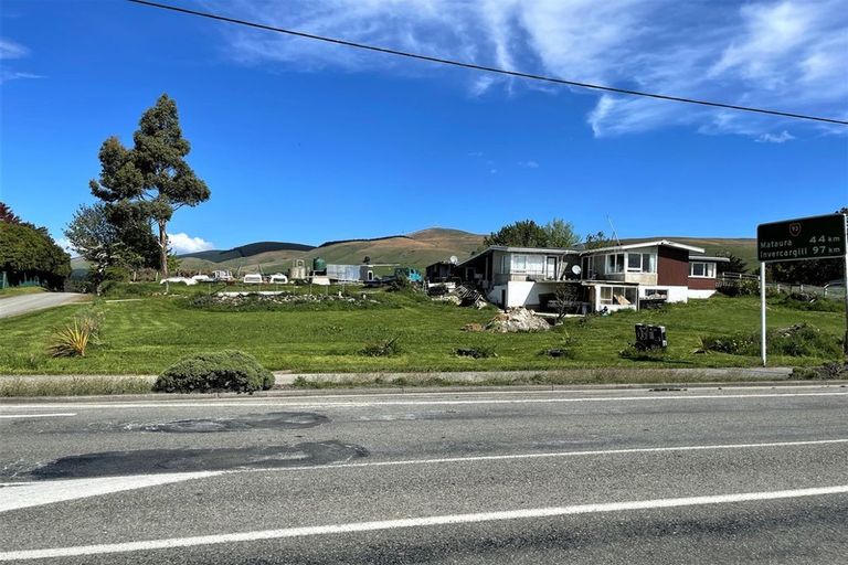 Photo of property in 23 Gorge Road, Clinton, 9534