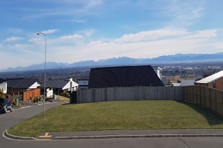 Photo of property in 102 Ravensdale Rise, Westmorland, Christchurch, 8025