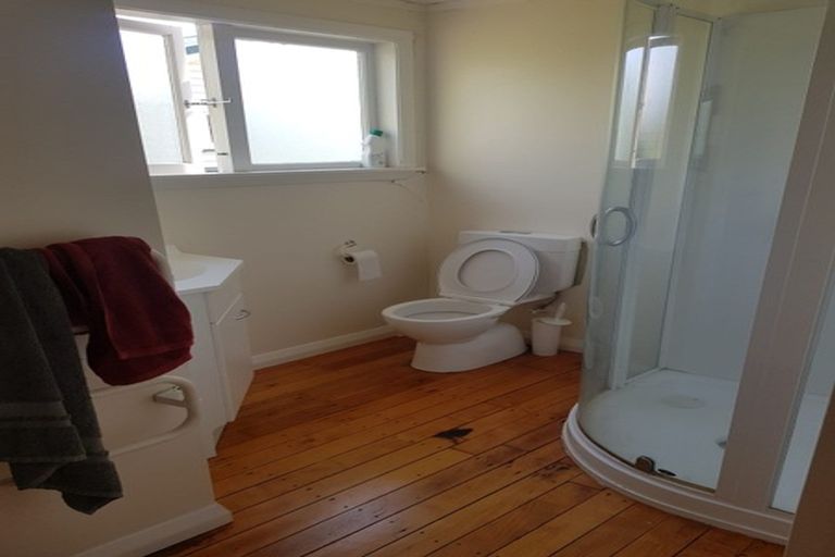 Photo of property in 39 Duthie Street, Karori, Wellington, 6012