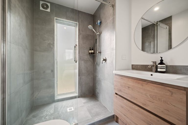 Photo of property in 4/15 Domett Street, Waltham, Christchurch, 8023