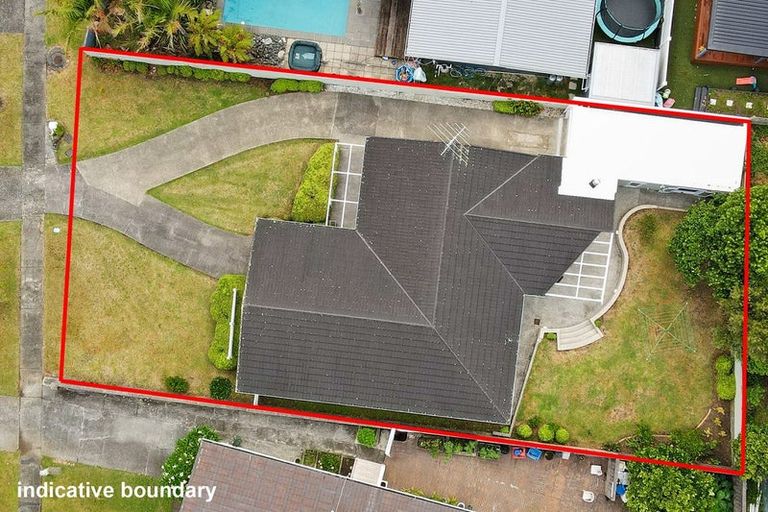 Photo of property in 3 Frank Place, Hillpark, Auckland, 2102