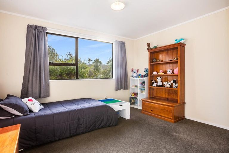 Photo of property in 8 Eclipse Lane, Whitby, Porirua, 5024