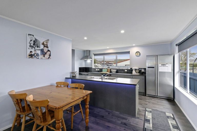 Photo of property in 29 Mcleod Street, Elderslea, Upper Hutt, 5018