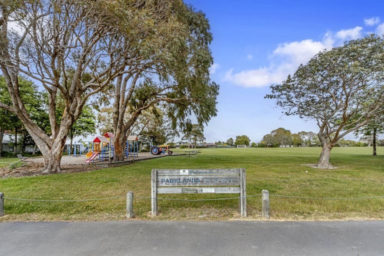 Photo of property in 9b Jade Place, Parklands, Christchurch, 8083