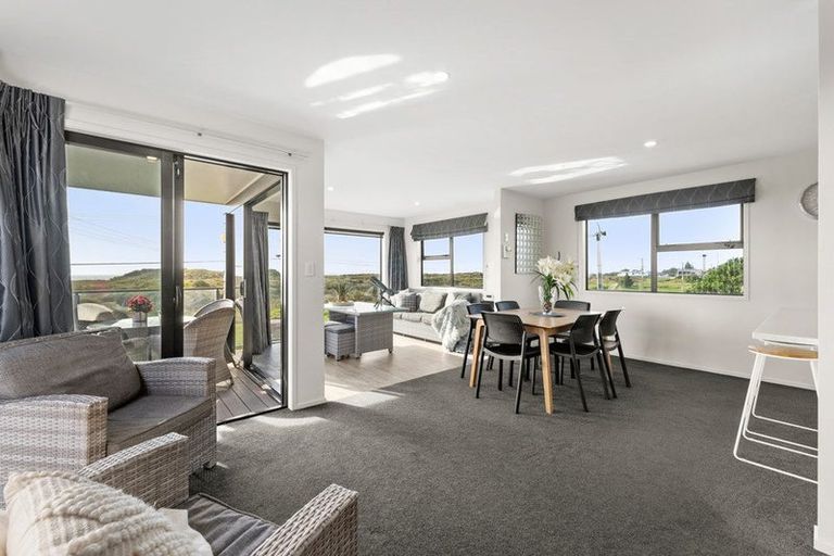 Photo of property in 972 Papamoa Beach Road, Papamoa Beach, Papamoa, 3118