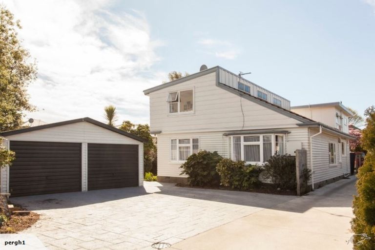 Photo of property in 1/124 Wairakei Road, Bryndwr, Christchurch, 8053