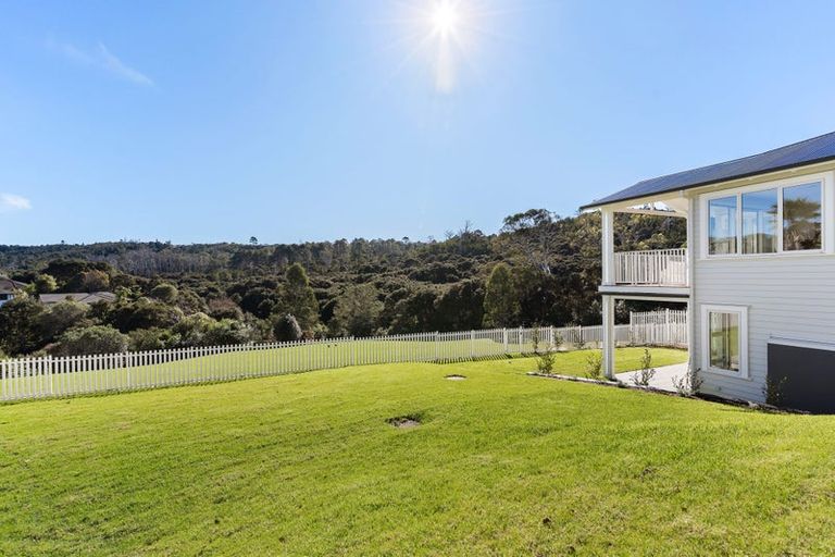 Photo of property in 204 Landmark Terrace, Orewa, 0931
