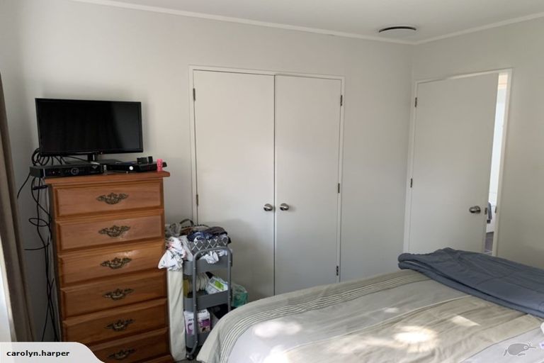 Photo of property in 2/30 Norwood Road, Bayswater, Auckland, 0622