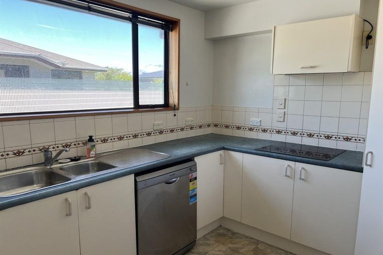 Photo of property in 9a Suva Street, Upper Riccarton, Christchurch, 8041