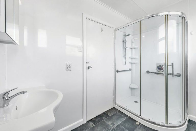 Photo of property in 15 Geddis Street, Rangiora, 7400